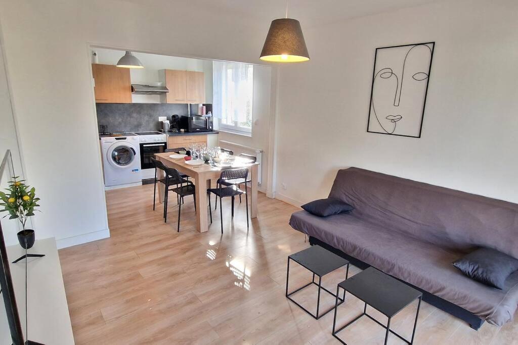 Maison A Aurillac - 3 Chambres - Arrivee Autonome エクステリア 写真
