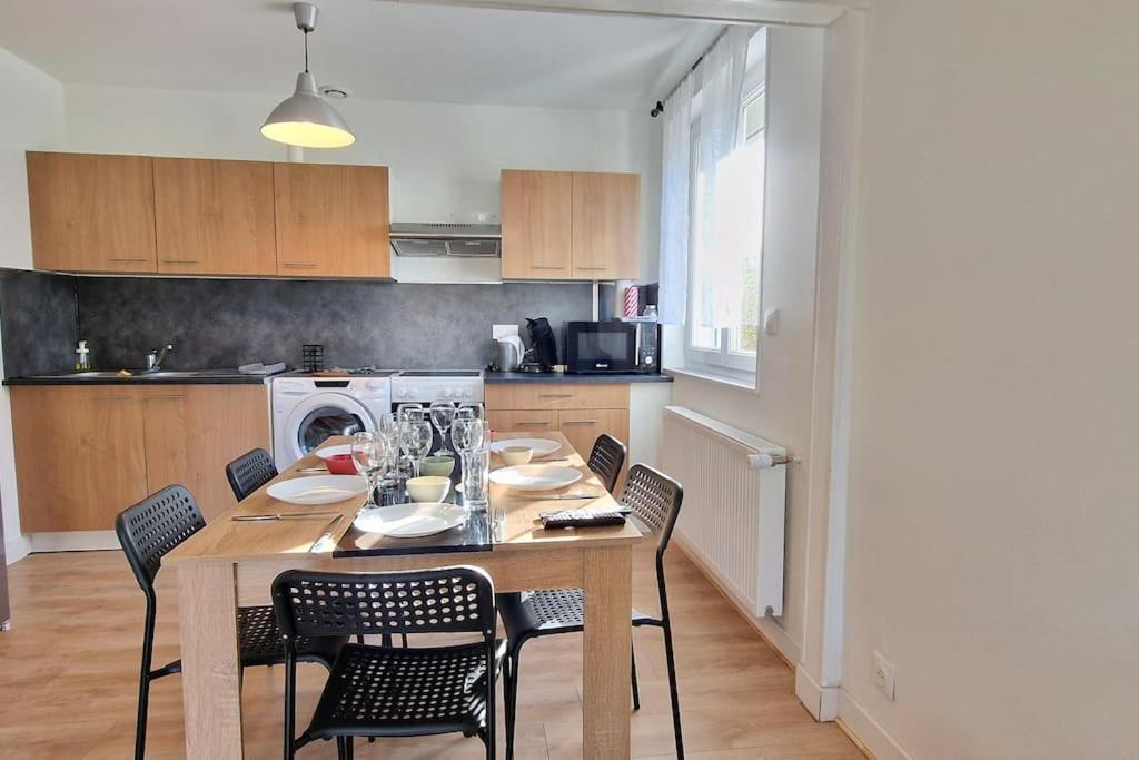 Maison A Aurillac - 3 Chambres - Arrivee Autonome エクステリア 写真