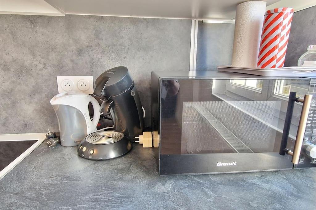 Maison A Aurillac - 3 Chambres - Arrivee Autonome エクステリア 写真