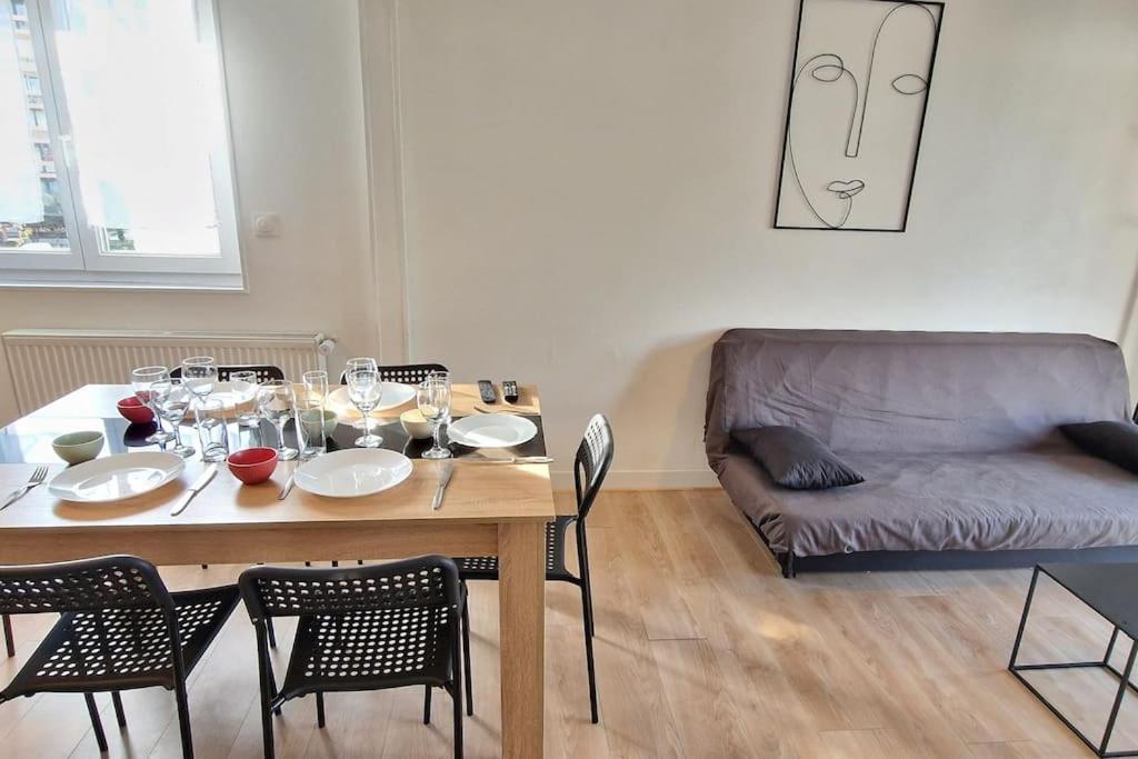 Maison A Aurillac - 3 Chambres - Arrivee Autonome エクステリア 写真