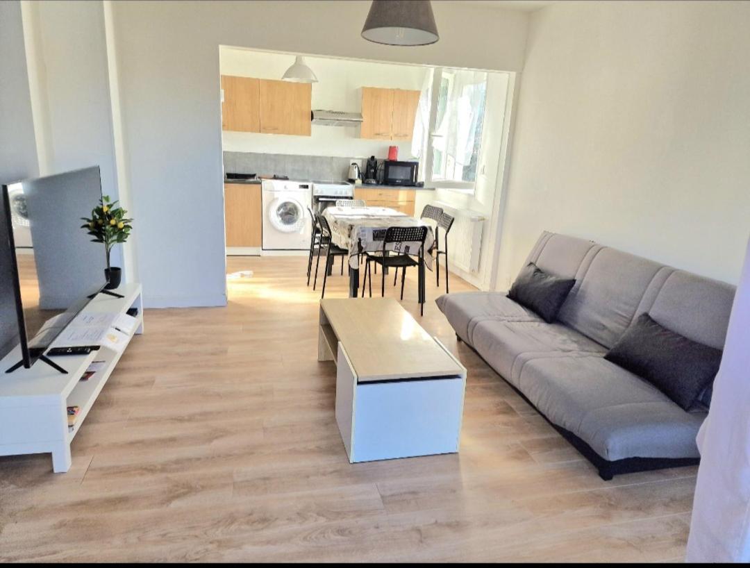 Maison A Aurillac - 3 Chambres - Arrivee Autonome 部屋 写真
